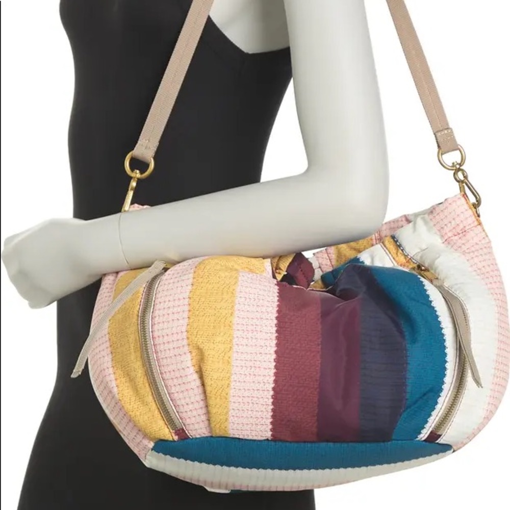 NWT Vince Camuto harlo shoulder tote